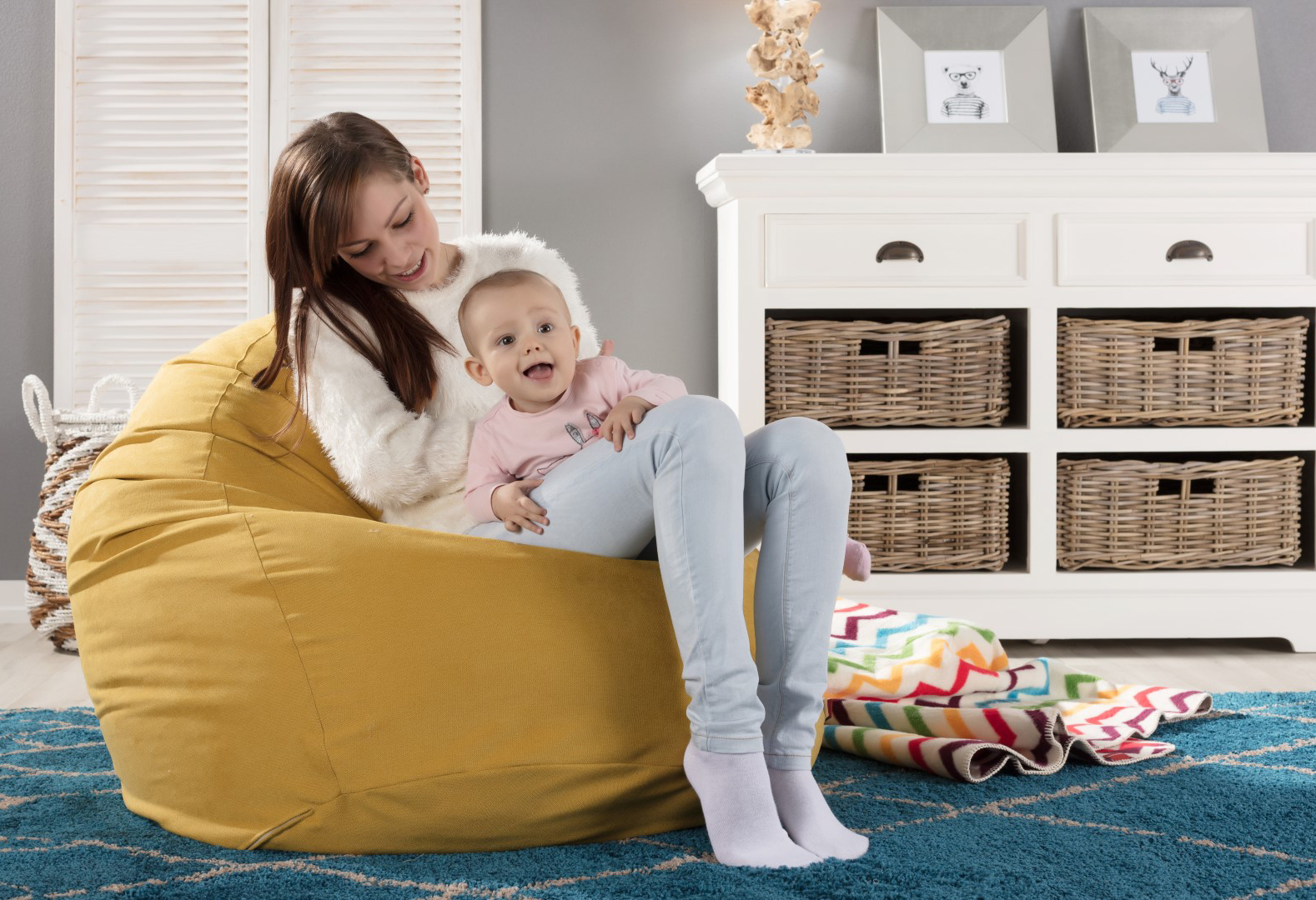kinderkamer in levendige kleuren
