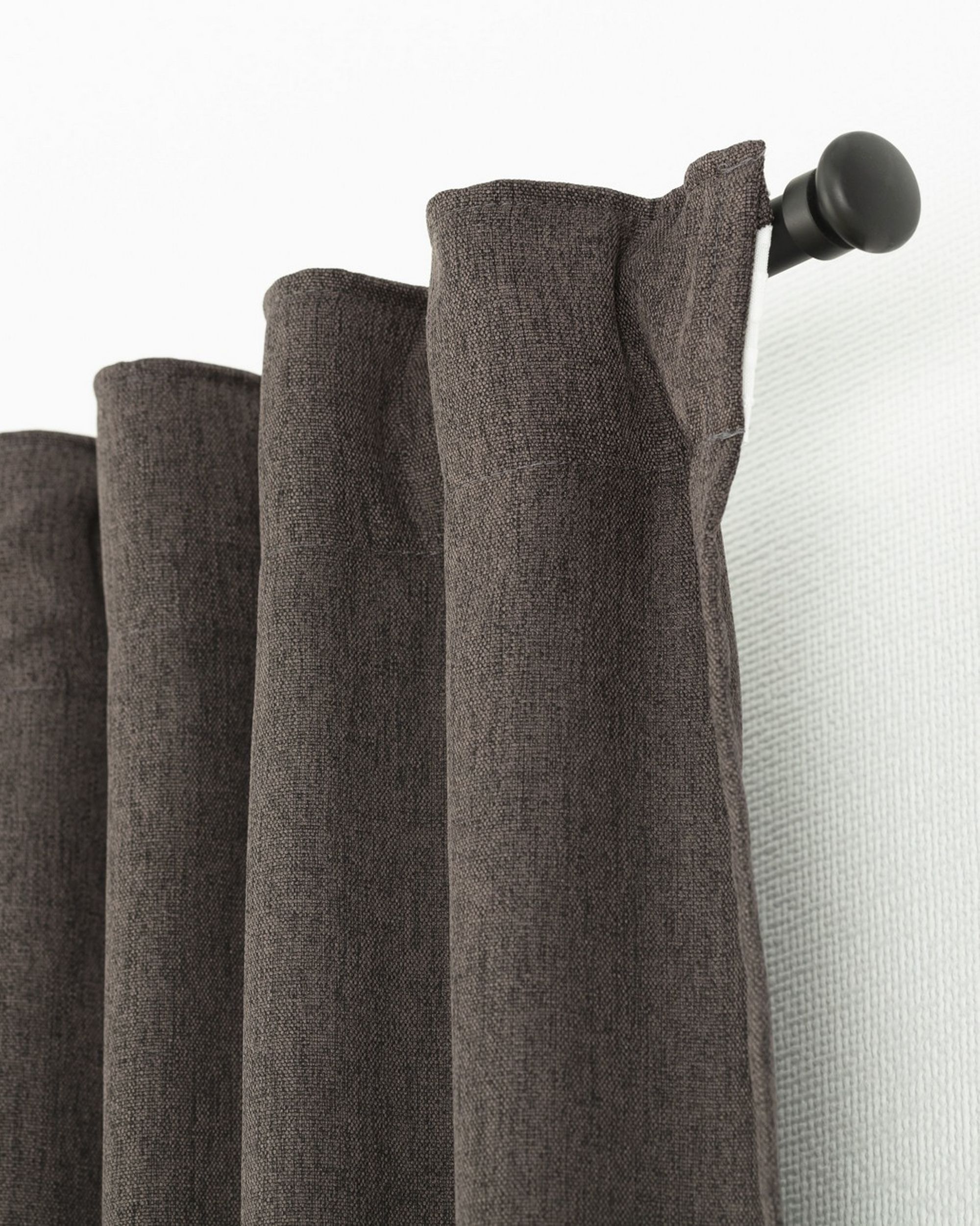 Kant-en-Klaar Gordijn BASIC met plooiband 140x300 cm Donkere Chocolade (hover)