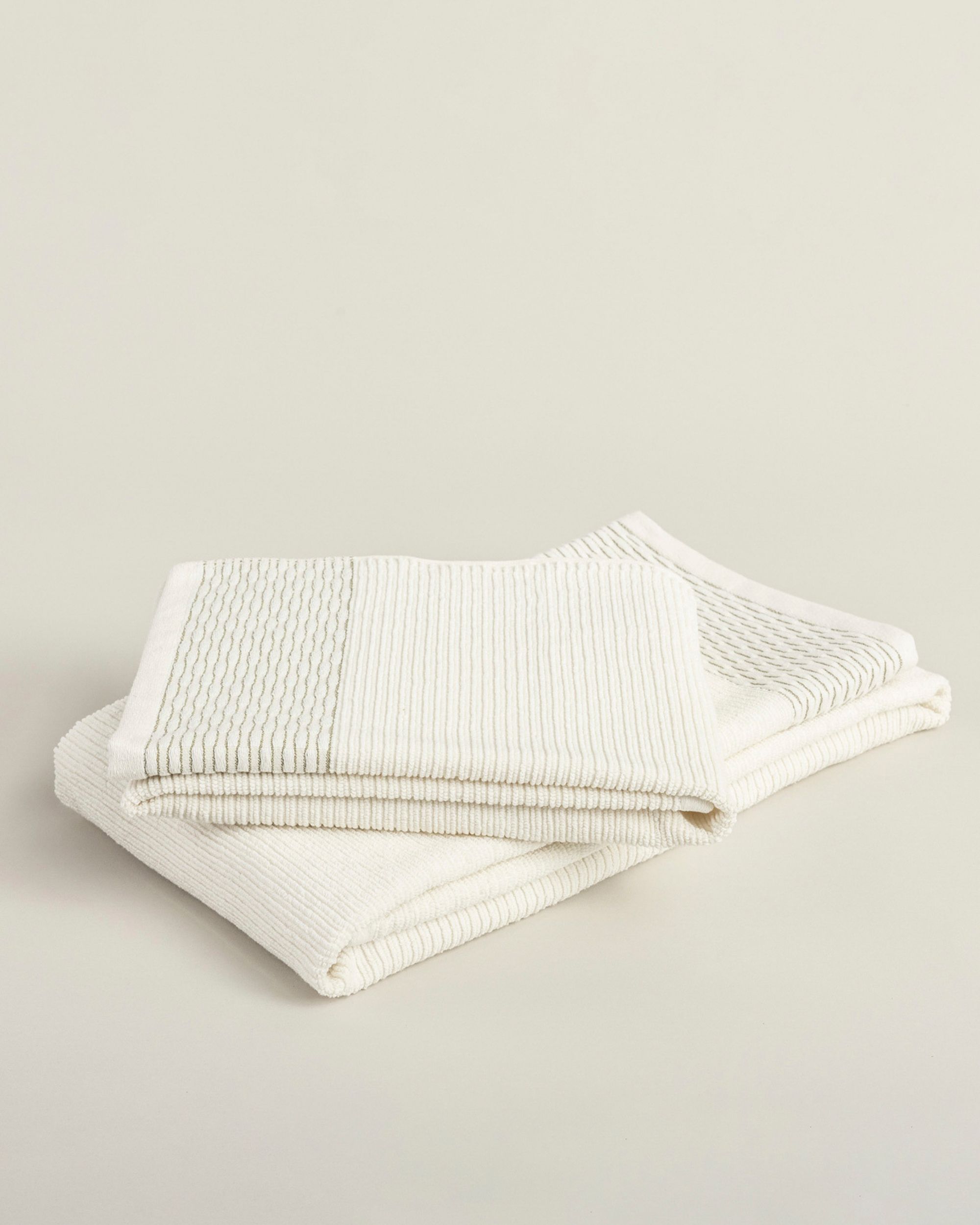 Handdoek Ripple 70x140 cm ivoor (hover)