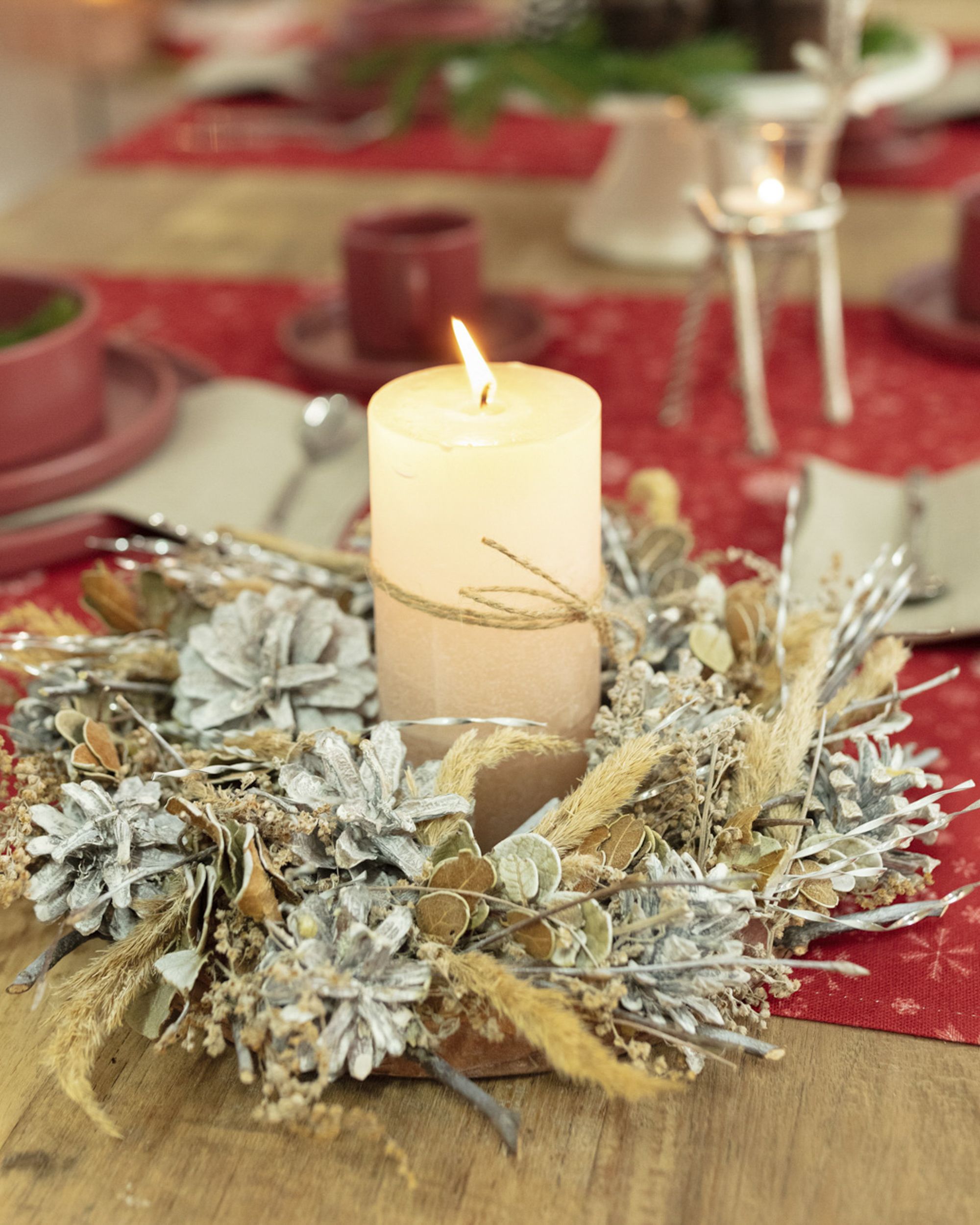 Kerstkrans Winterdennenappel Ø30 cm Beige (hover)