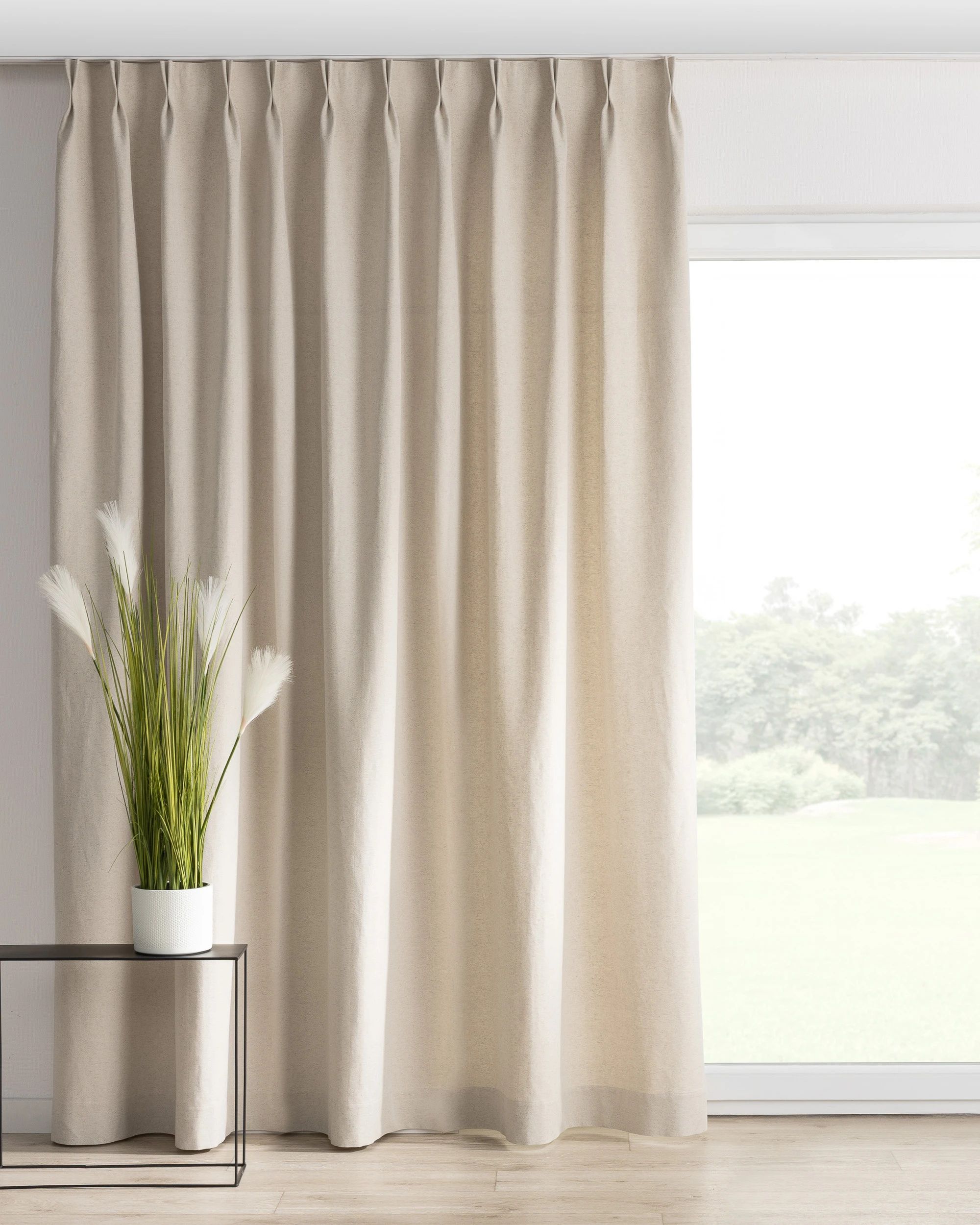 Gordijn met vlaamse plooi kleur product beige stof met structuur