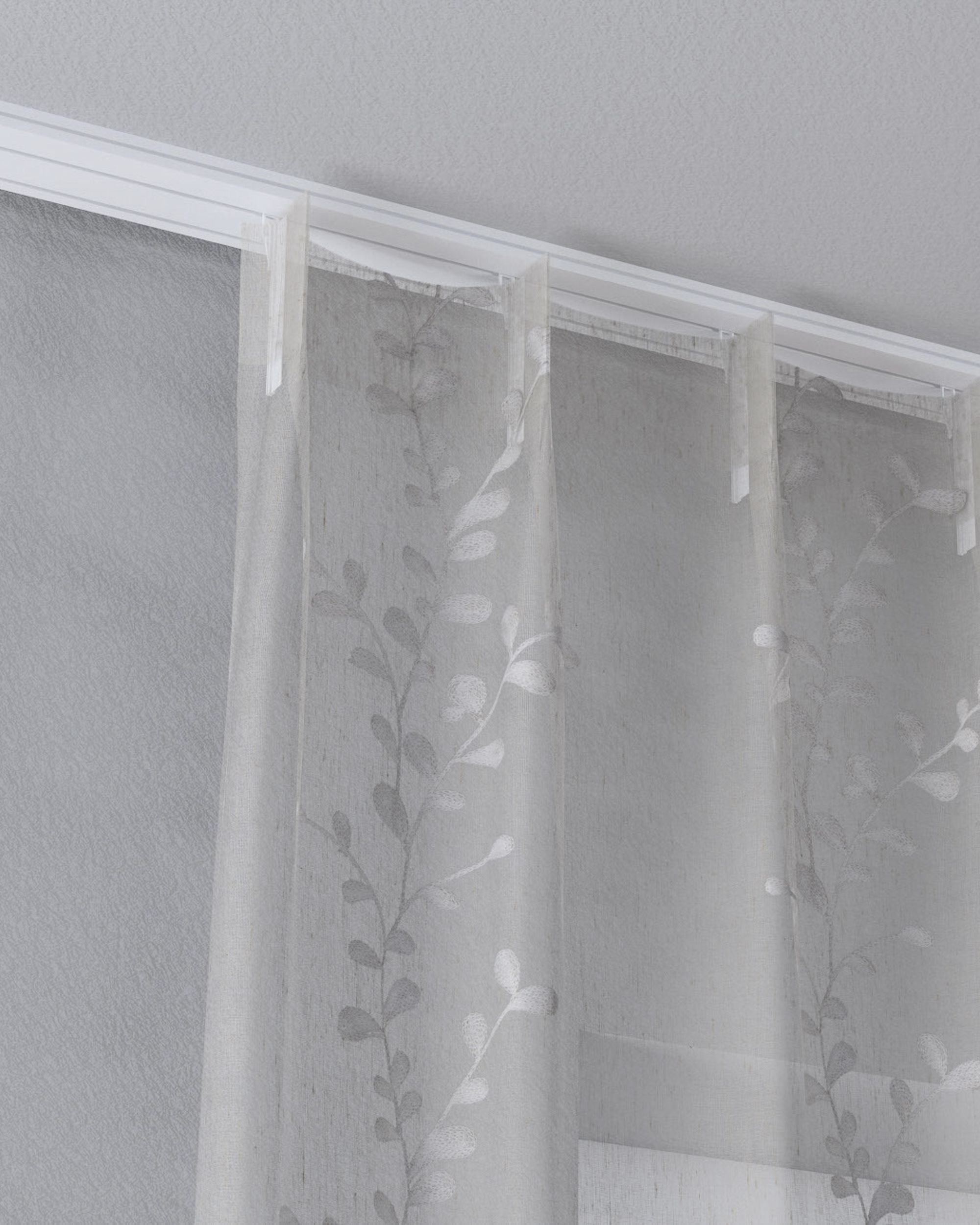 Vlinderplooi vitragegordijn kleur product crème stof halftransparant, met structuur (hover)
