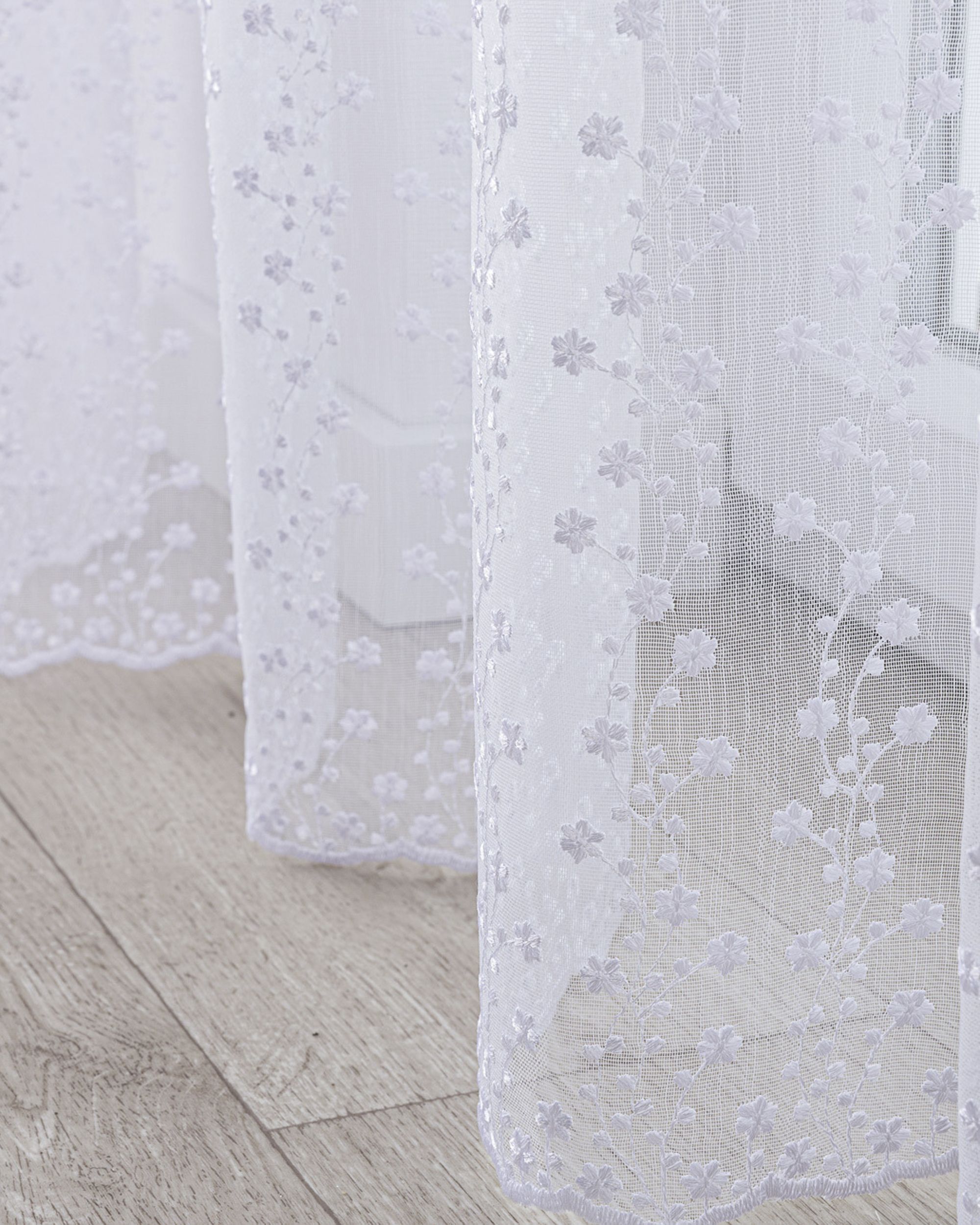 Vlinderplooi vitragegordijn kleur product wit stof halftransparant, met structuur, met patroon (hover)