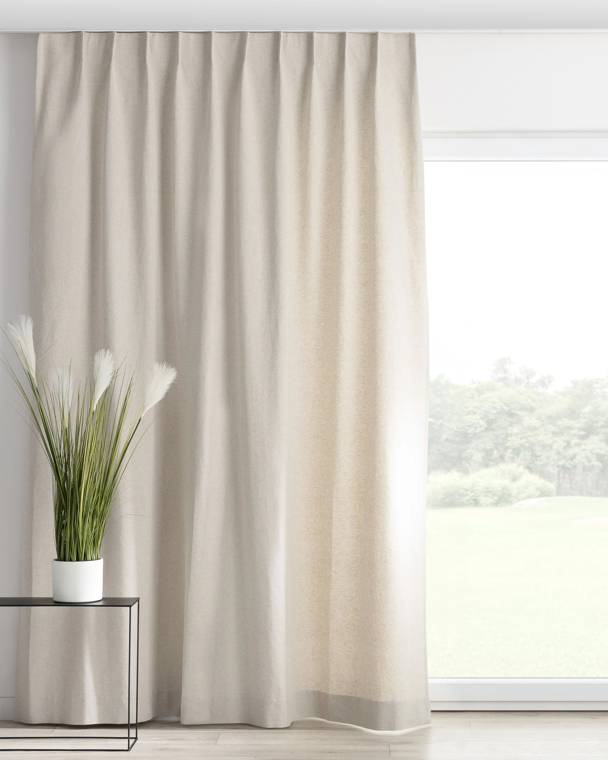 Gordijn met enkele plooi kleur product beige stof met structuur