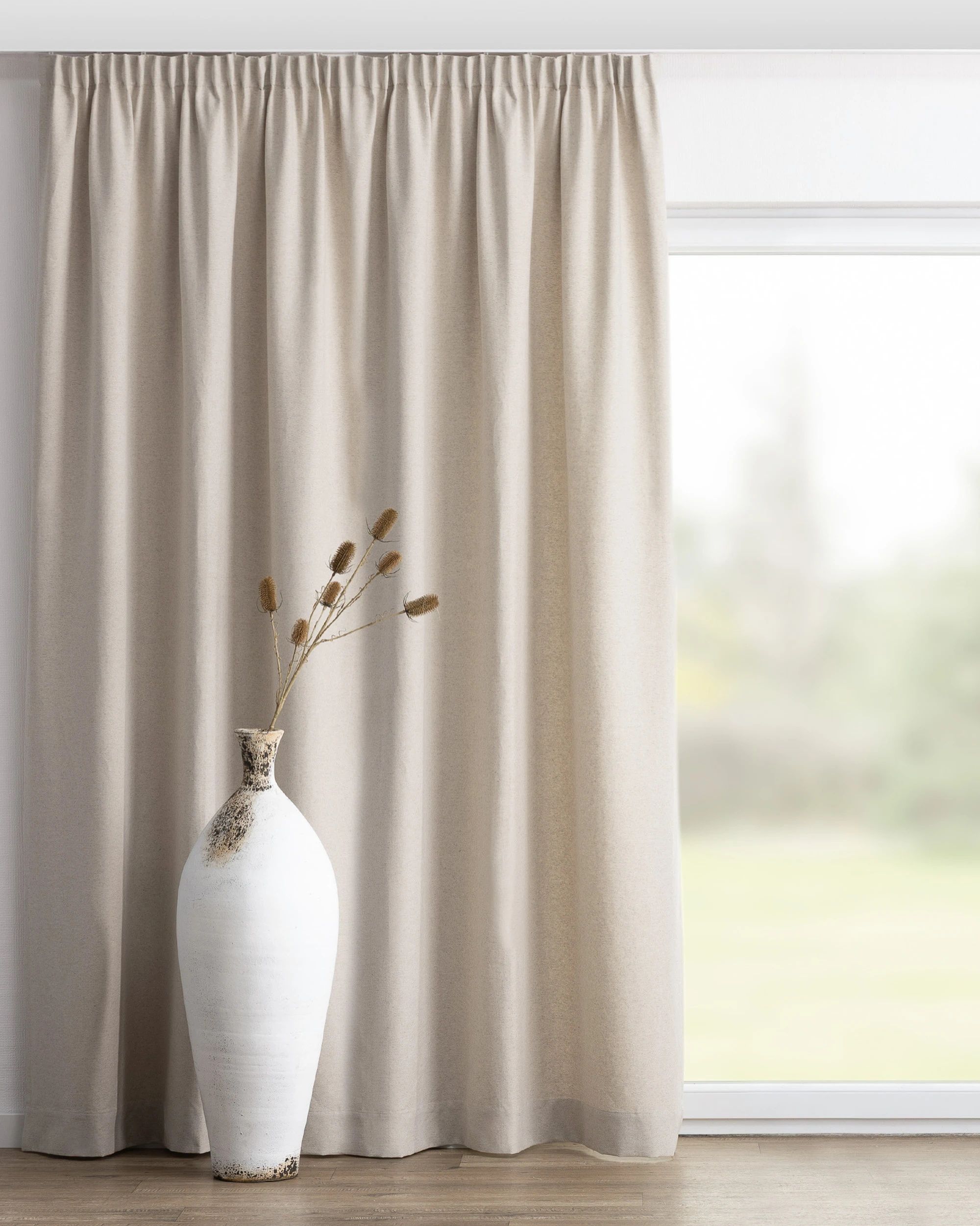 Gordijn met plooiband kleur product beige stof met structuur